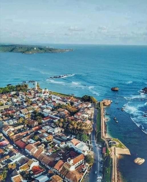 Oesis - Stylish Villa Steps From Historic Galle Fort Exterior foto